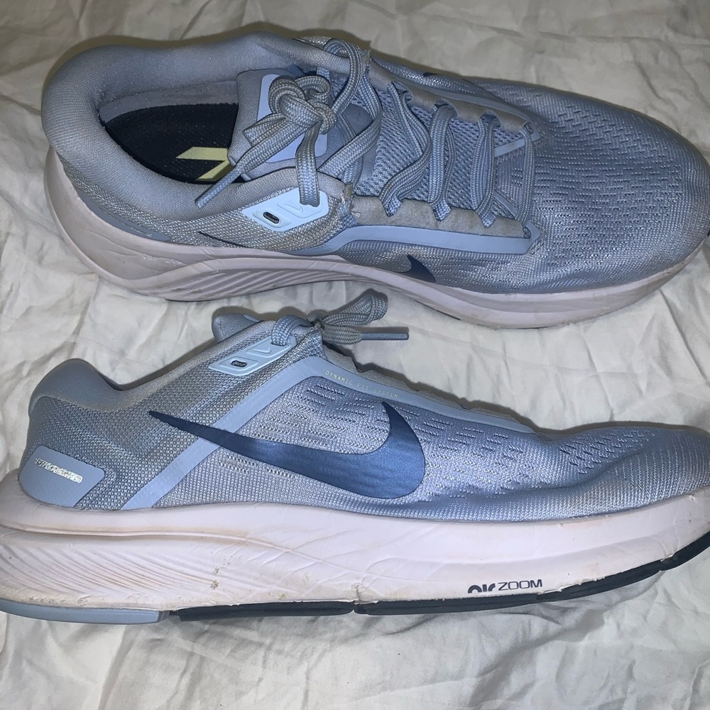Nike Air zoom. Size 9. Blue. Worn 4/5 times. Good shape